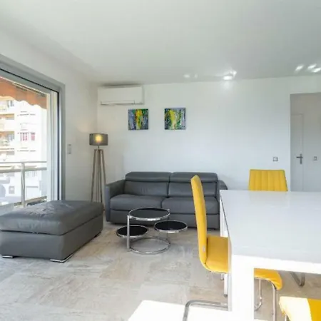 Modern Croisette & Palm * Cannes